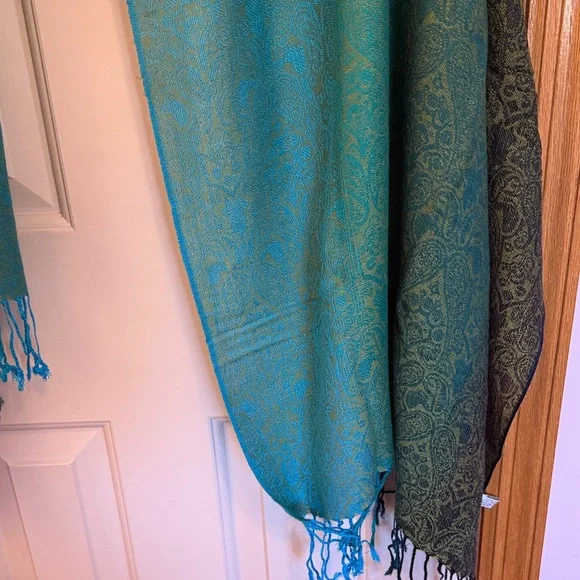 Green, Blue and Gold Paisley Wrap with Fringe - Picture 4 of 5
